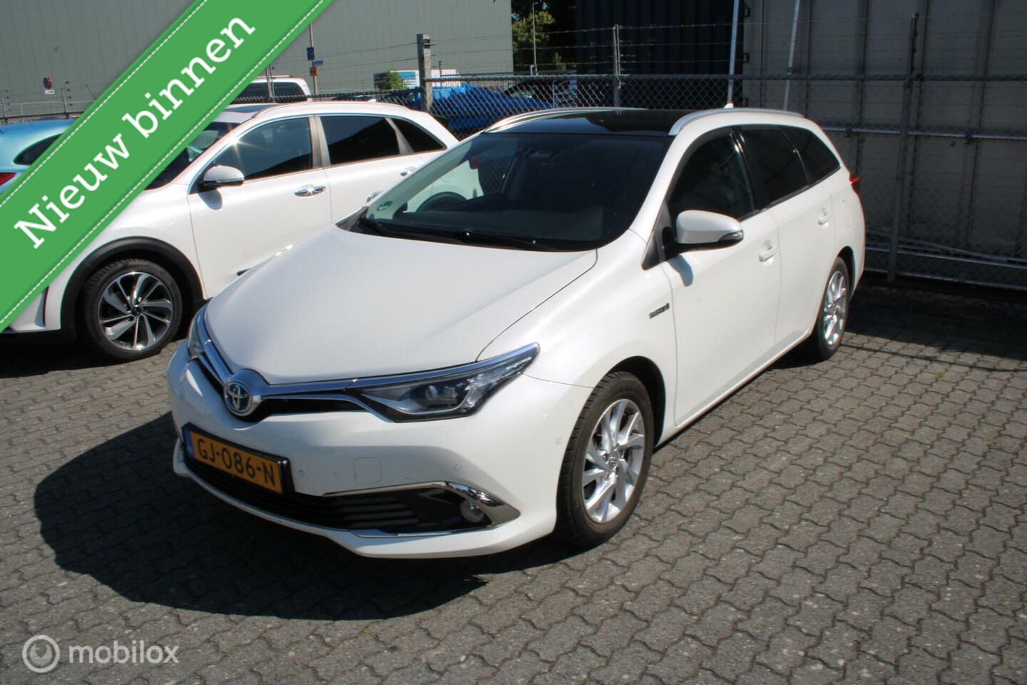 Toyota Auris - 1.8 Hybrid Comfort 1.8 Hybrid Comfort - AutoWereld.nl