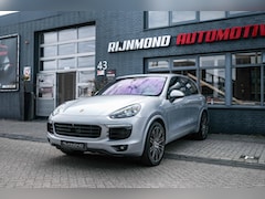 Porsche Cayenne - 4.2 D S |Carplay|Luchtvering|Dealer onderhouden|