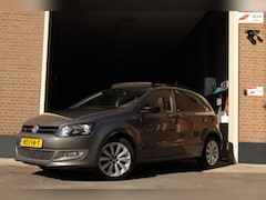 Volkswagen Polo - 1.4- Style|Panoramadak|NieuweDistributie|Stoelverwarming|