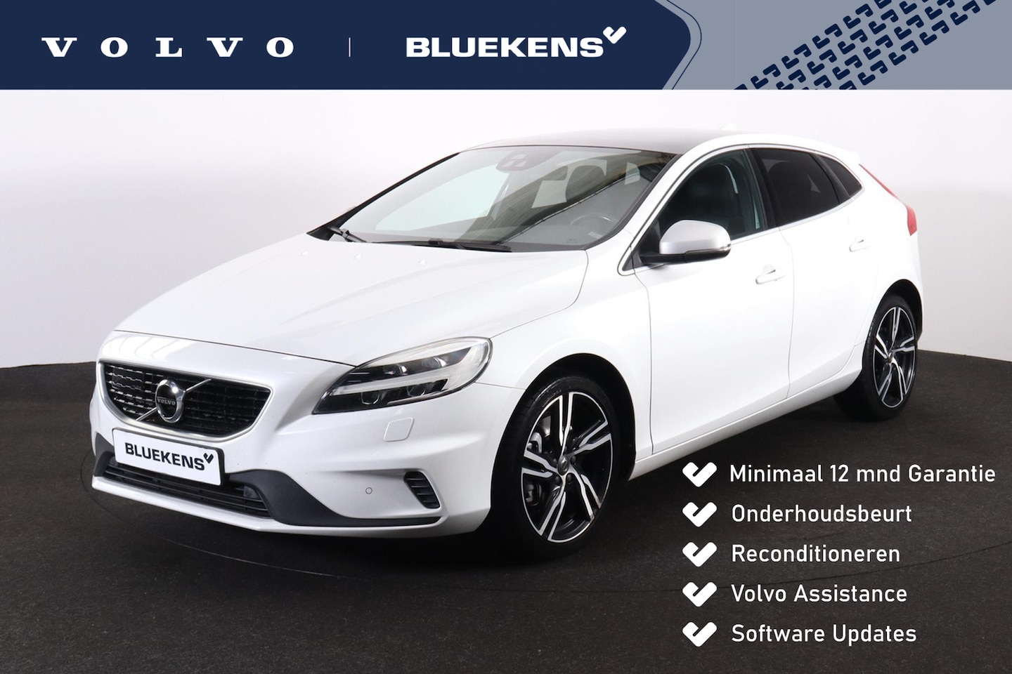 Volvo V40 - T5 R-Design - Adaptive Cruise Control - BLIS dodehoekassistentie - Schakelflippers - Panor - AutoWereld.nl