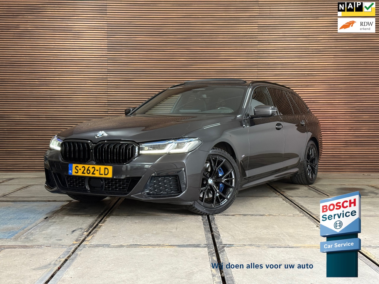 BMW 5-serie Touring - 530i High Executive | LCI | Facelift | HUD | 360 Camera | M-Sport - AutoWereld.nl