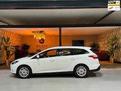 Ford Focus Wagon - 1.0 EcoBoost Titanium Trekhaak PDC Cruise Clima Led Rijklaar