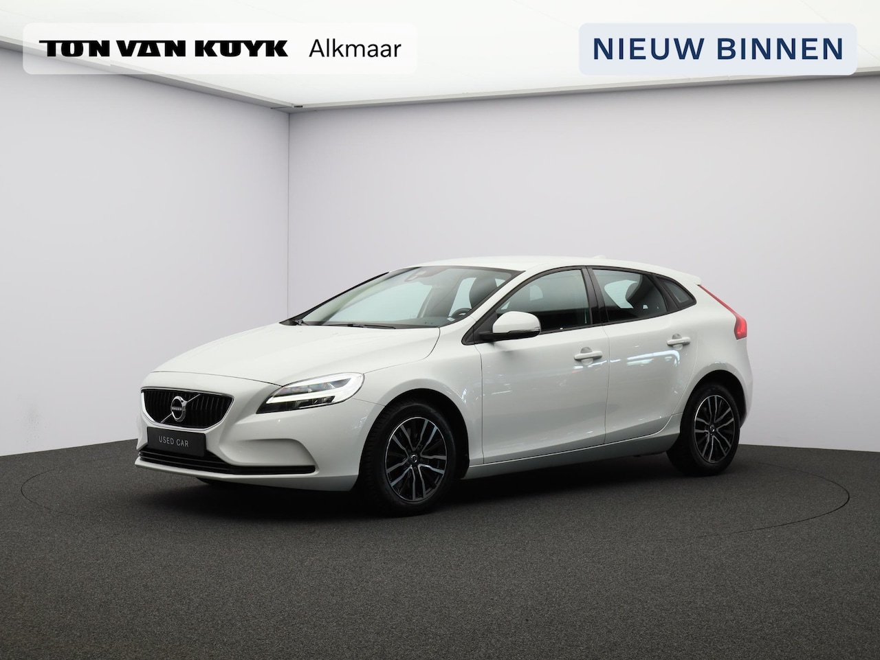 Volvo V40 - 1.5 T2 Polar+ / Trekhaak / Verwarmde Stoelen / Cruise Control / Parkeersensoren Achter / N - AutoWereld.nl