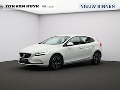 Volvo V40 - 1.5 T2 Polar+ / Trekhaak / Verwarmde Stoelen / Cruise Control / Parkeersensoren Achter / N
