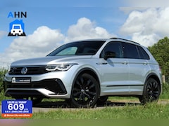 Volkswagen Tiguan - 1.5 TSI / 2x R-Line / Black Style / Virtual Cockpit / Camera / Matrix LED / Trekhaak / 20"