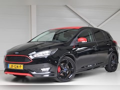 Ford Focus - 1.5 Black Edition Airco | 18" Velgen | Navigatie | Boekjes aanwezig