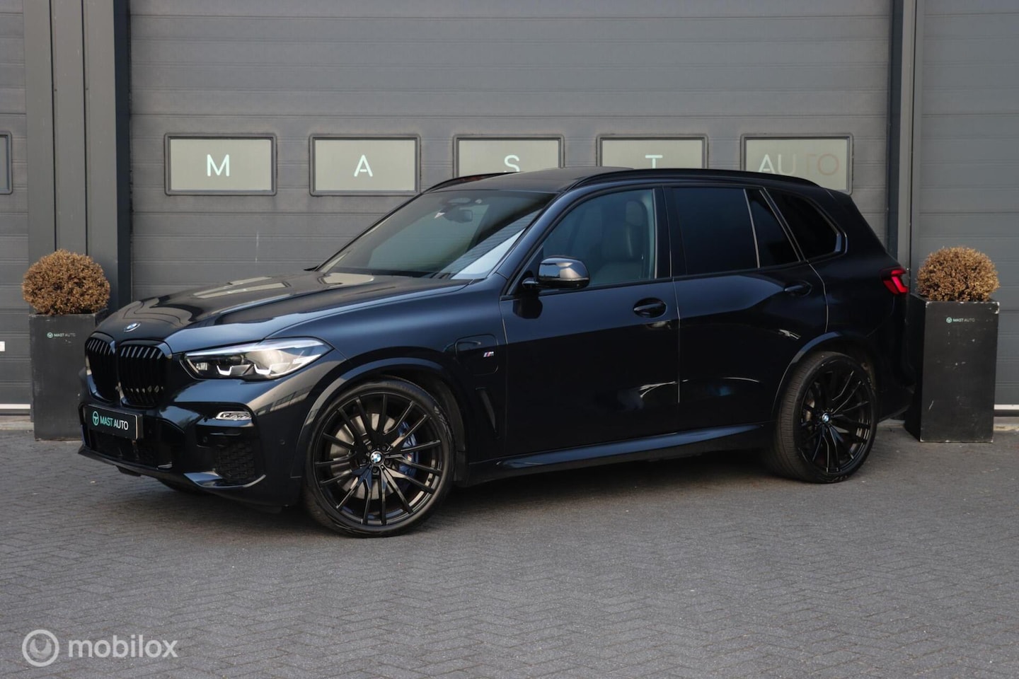 BMW X5 - xDrive45e M-Sport | 4x Verwarm | HUD | Pano | ACC | 360 - AutoWereld.nl