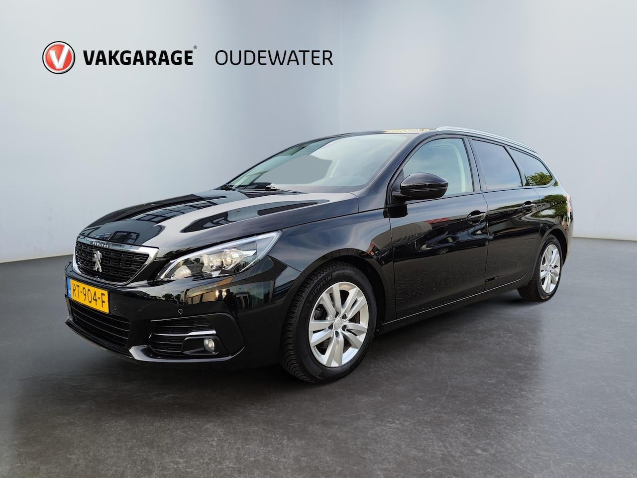 Peugeot 308 SW - 1.2 PureTech Blue Lease Executive 1.2 PureTech Blue Lease Executive - AutoWereld.nl