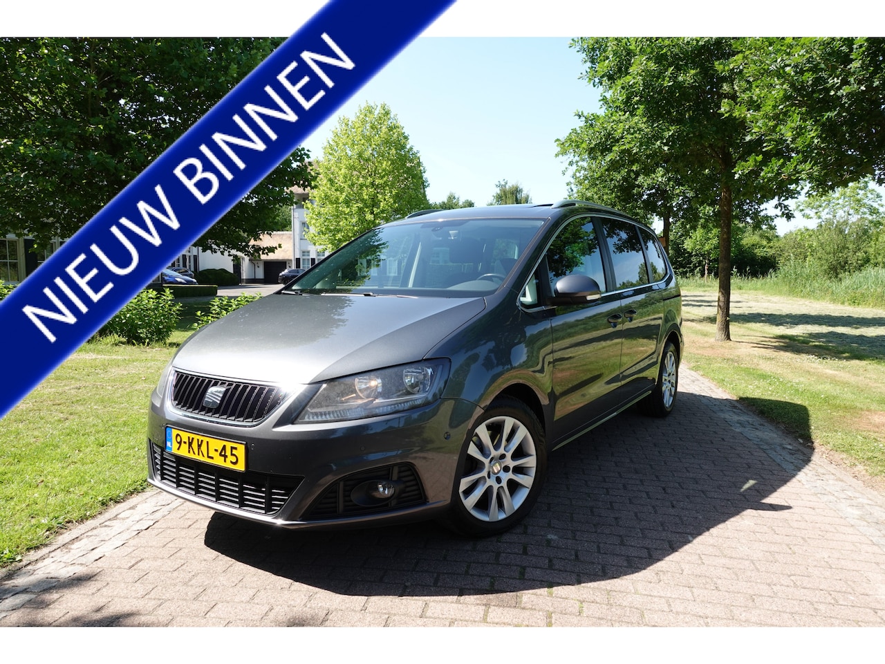 Seat Alhambra - 1.4 TSI Businessline Executive 7p | Cruise control | Panoramadak | Bluetooth | NAVI | Trek - AutoWereld.nl