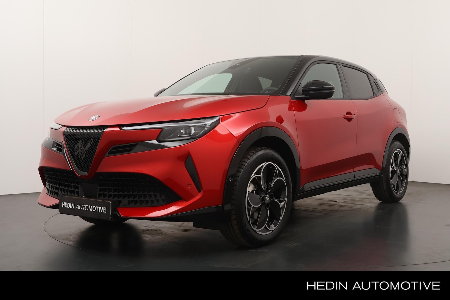 Alfa Romeo Junior - 1.2 136pk Turbo Hybrid Ibrida Speciale | Parkeer Camera | Stoelverwarming | Navigatie | Ad - AutoWereld.nl