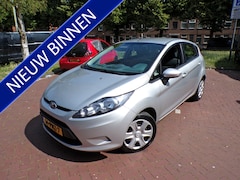 Ford Fiesta - 1.25 Limited rijdt en schakelt zeer goed
