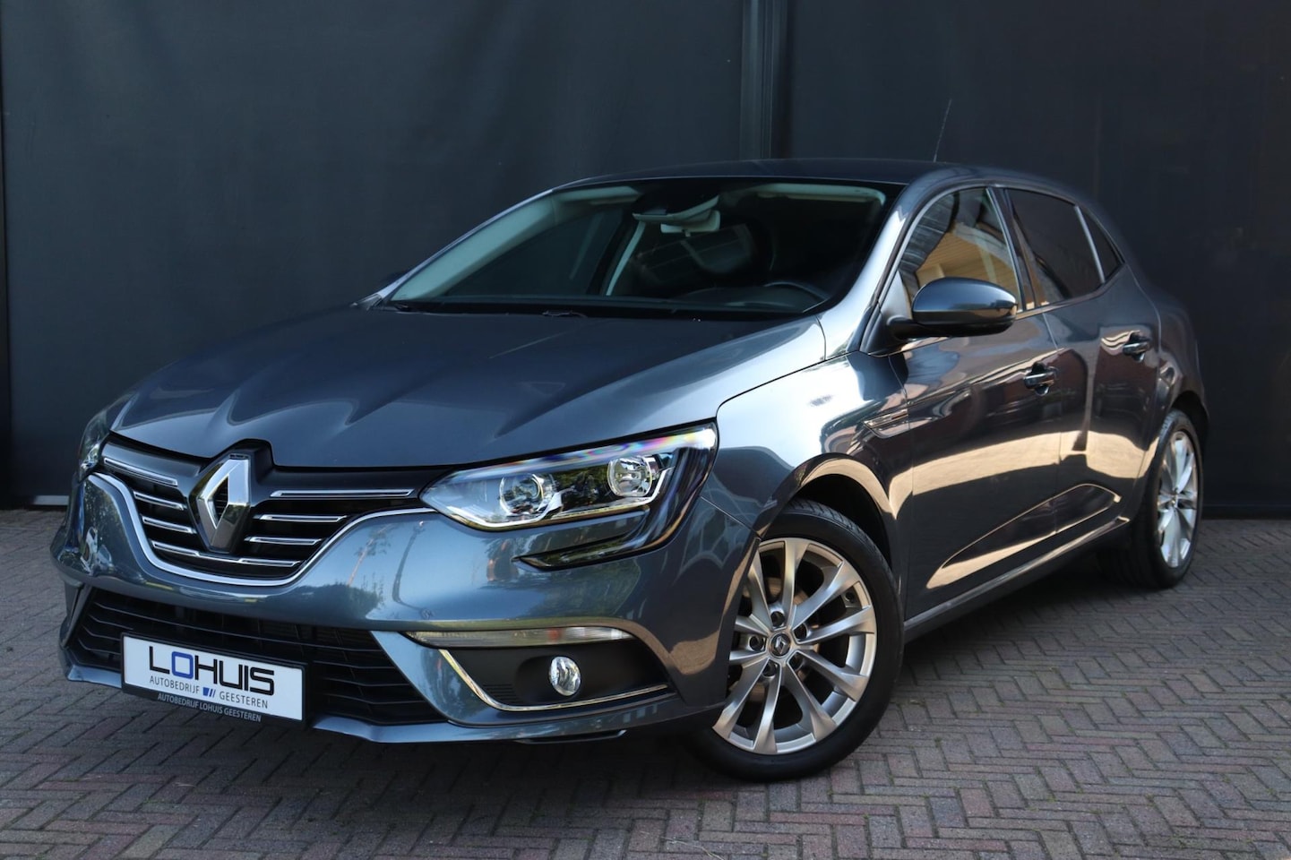 Renault Mégane - 1.2 TCe Life ClimaControl | Keyless | Stuurwielbediening - AutoWereld.nl