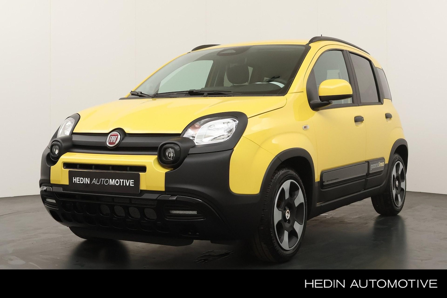 Fiat Panda - 1.0 70pk Hybrid Pandina | Airco | Parkeersensor Achter | Cruise Control | Apple Carplay / - AutoWereld.nl