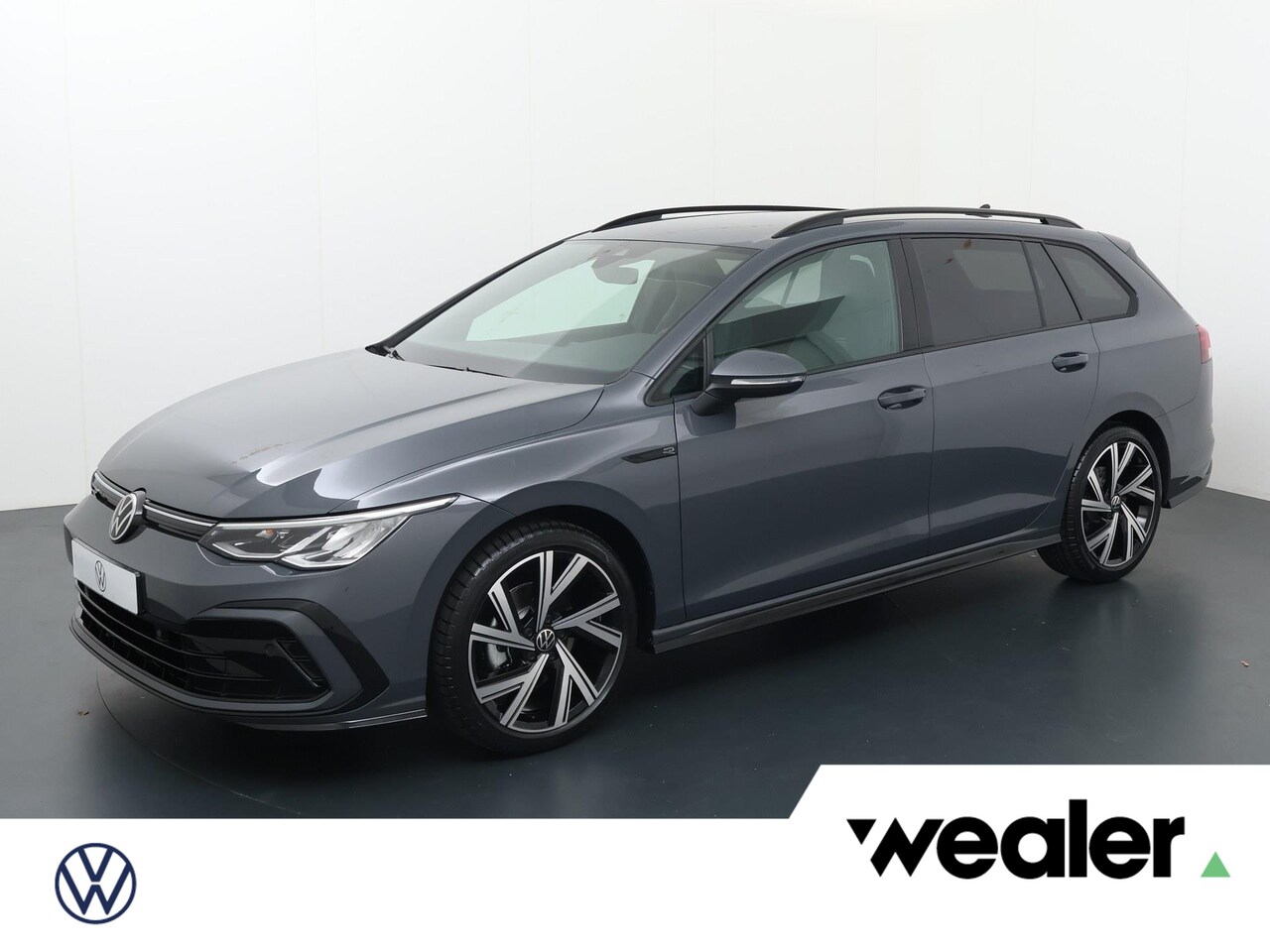 Volkswagen Golf Variant - R-Line 1.5 eTSI 96 kW / 130 pk Variant 7 versn. DS G - AutoWereld.nl