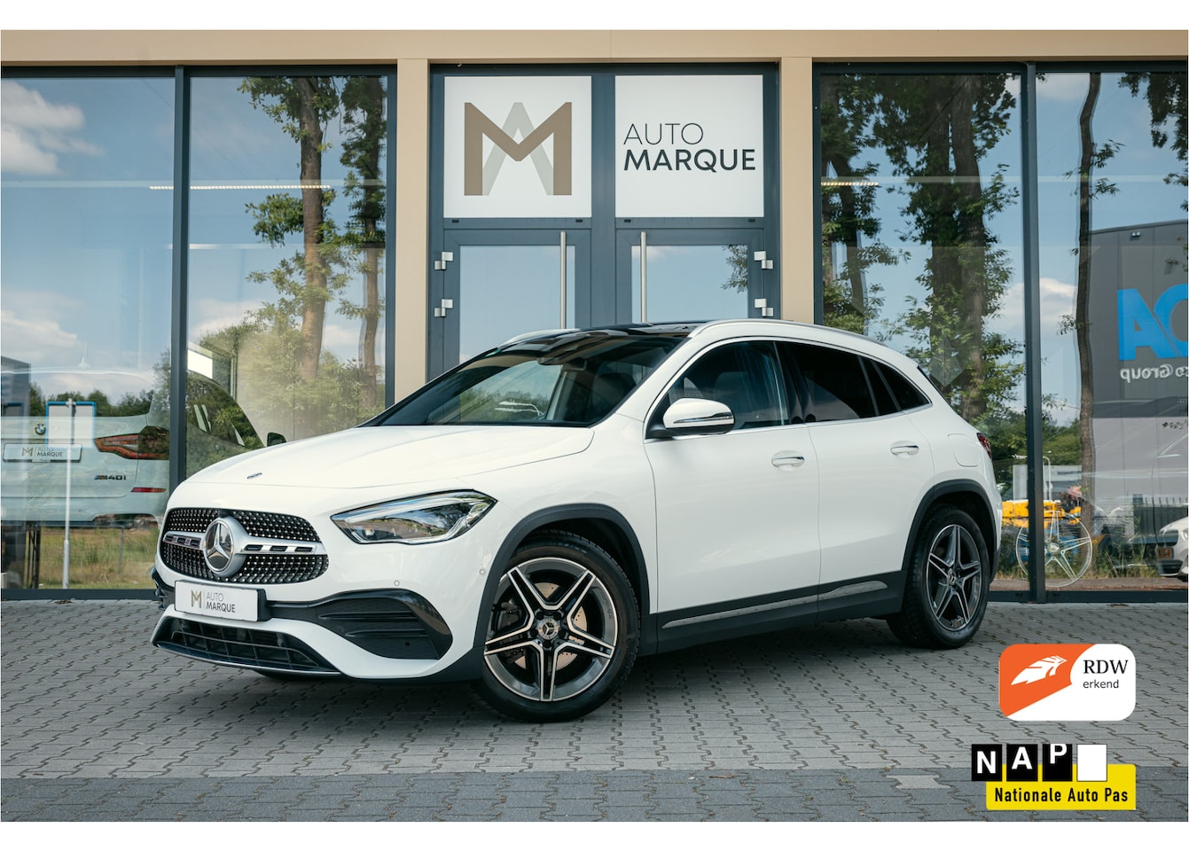 Mercedes-Benz GLA-Klasse - 200 Aut. 164PK AMG Line | Premium Plus | Panoramadak | Orig. NL Auto | 19" LM Velgen | Hea - AutoWereld.nl