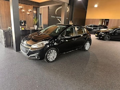 Peugeot 208 - 1.2 PureTech Signature Cruise/Navi/Pdc