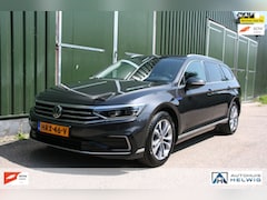 Volkswagen Passat Variant - 1.4 TSI PHEV GTE Business, LEER, NAVIGATIE, CAMERA