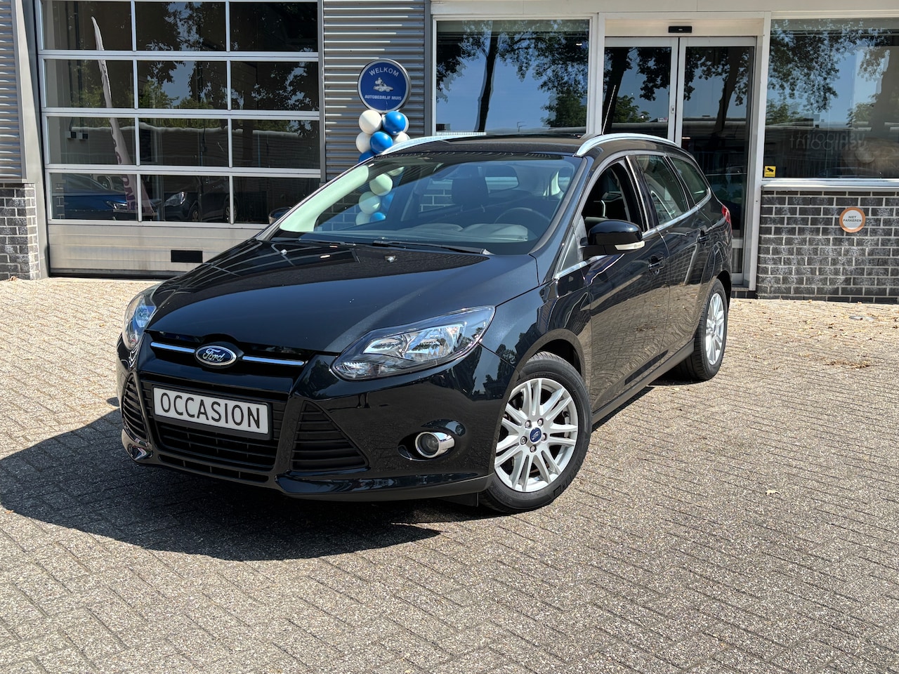 Ford Focus Wagon - 1.0 EcoBoost Titanium | Org-NL auto. D-riem verv. Dealer ondh. Navi. - AutoWereld.nl