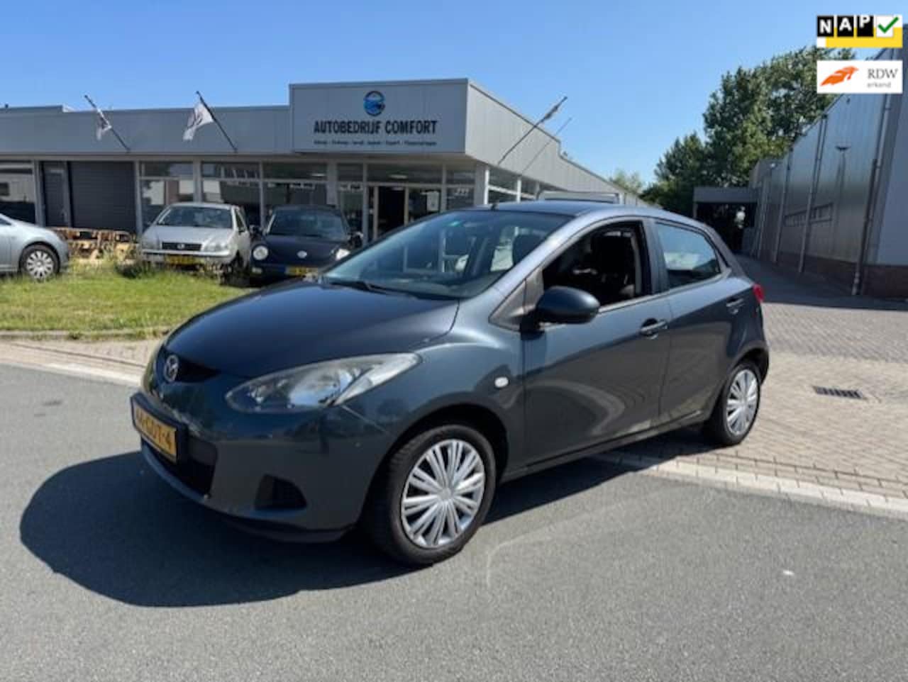 Mazda 2 - 1.3hp S-VT Touring 1.3hp S-VT Touring - AutoWereld.nl