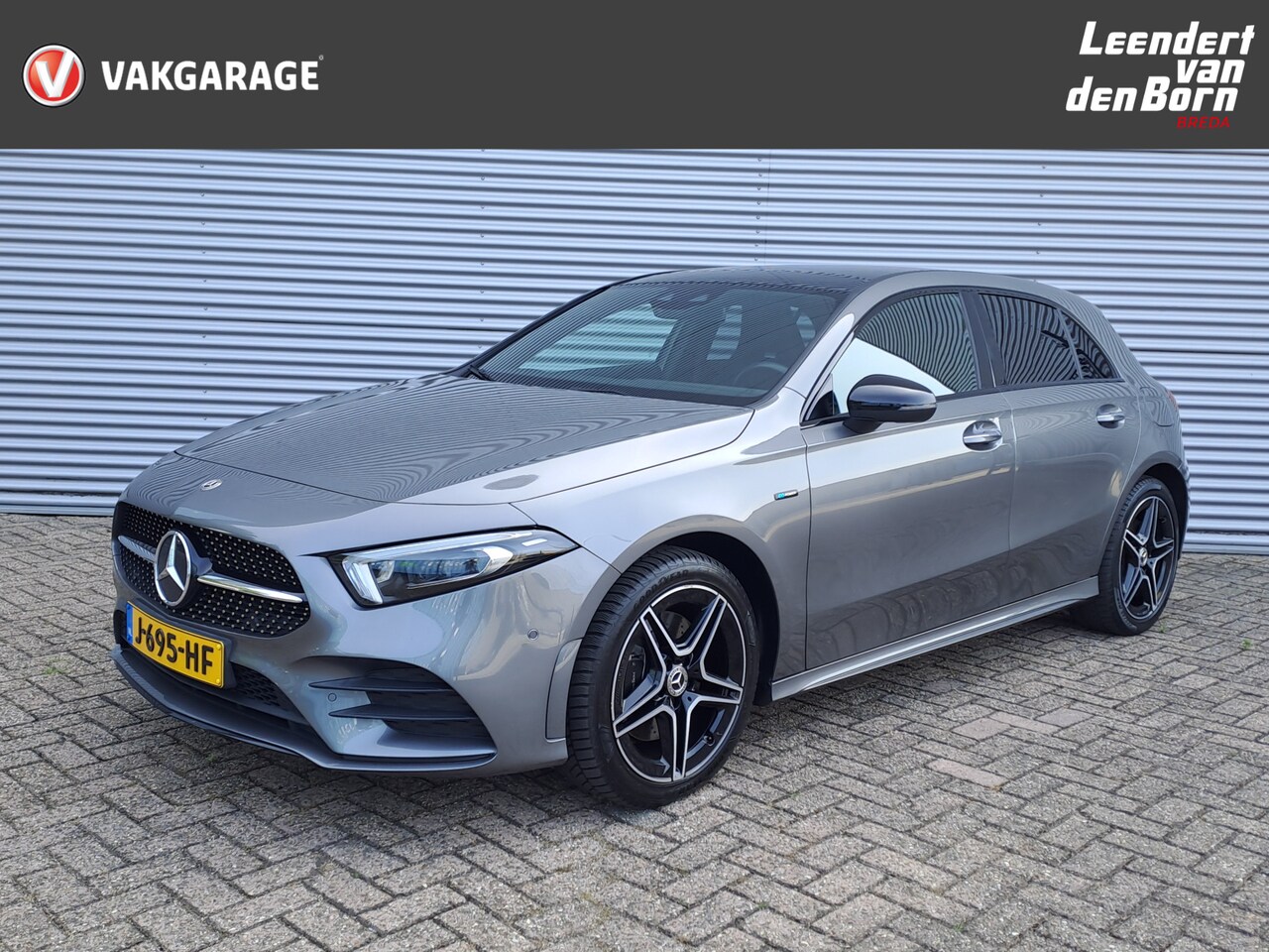 Mercedes-Benz A-klasse - 250 e Business Solution AMG Limited | elektrisch glazen panorama-dak | Navi | Camera | AMG - AutoWereld.nl