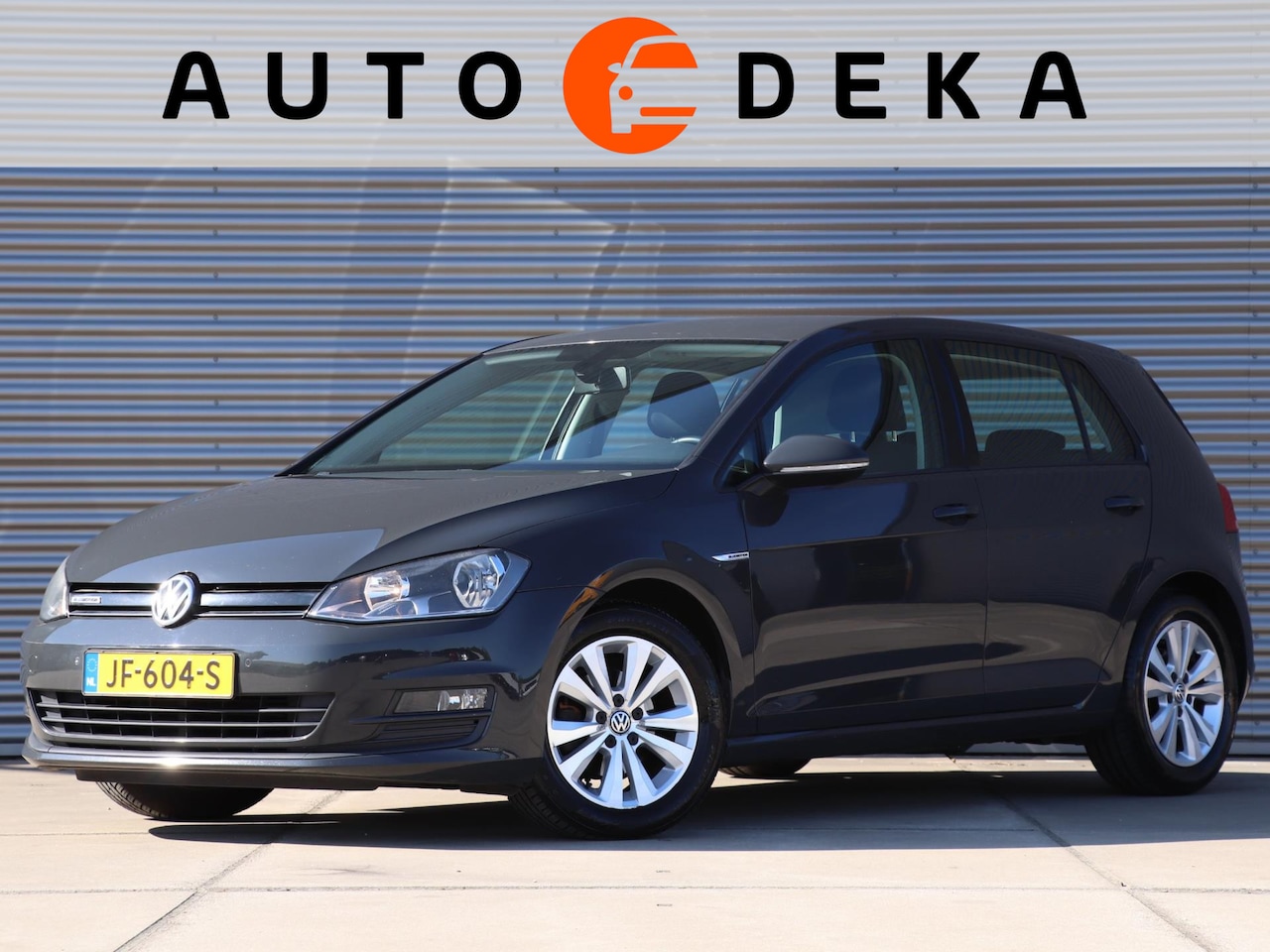 Volkswagen Golf - 1.0 TSI Comfortline *Navigatie*Parkeersens.*Trekhaak* - AutoWereld.nl