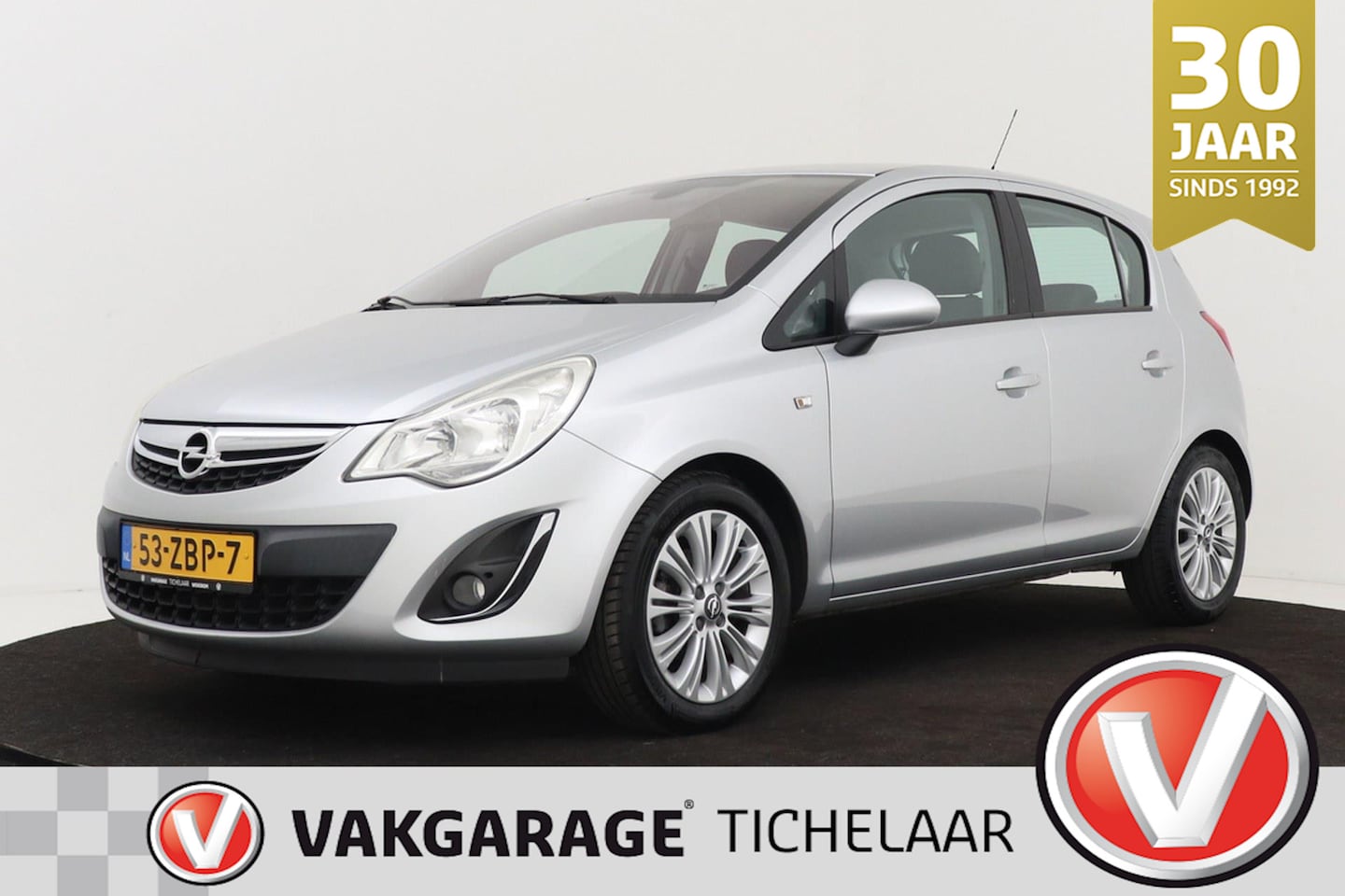Opel Corsa - 1.4-16V Cosmo | 19000 KM!! | NAP | UNIEK!! | Org NL | Automaat | PDC | Climate Control | 1 - AutoWereld.nl