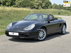 Porsche Boxster - 2.7 – Handgeschakeld | Zwart | 138.000 km | Stoelverwarming | Analoge Rijsensatie