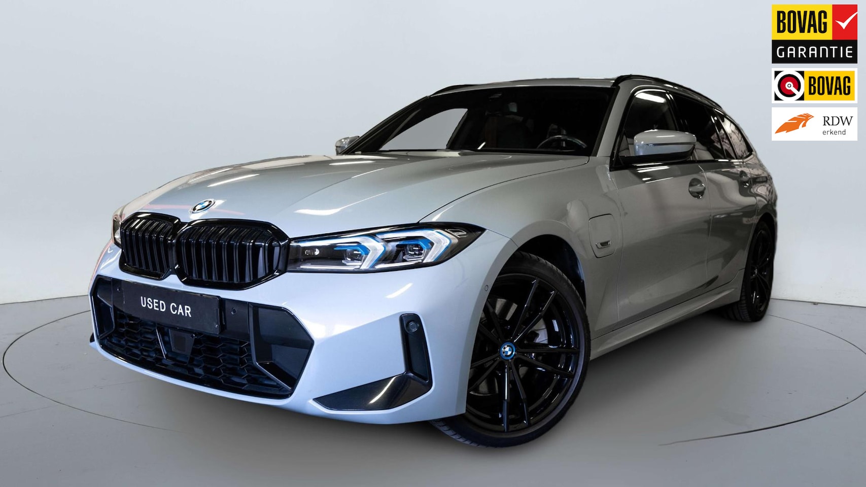 BMW 3-serie Touring - 330e M-Sport|ACC|HUD|292PK|Brooklyn GREY|BOVAG GARANTIE - AutoWereld.nl