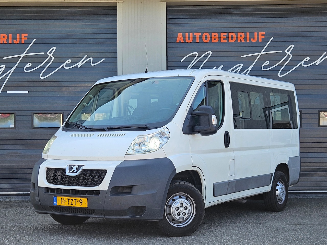 Peugeot Boxer - 330 2.2 HDI |9 persoons|Airco|Cruise|Marge| - AutoWereld.nl