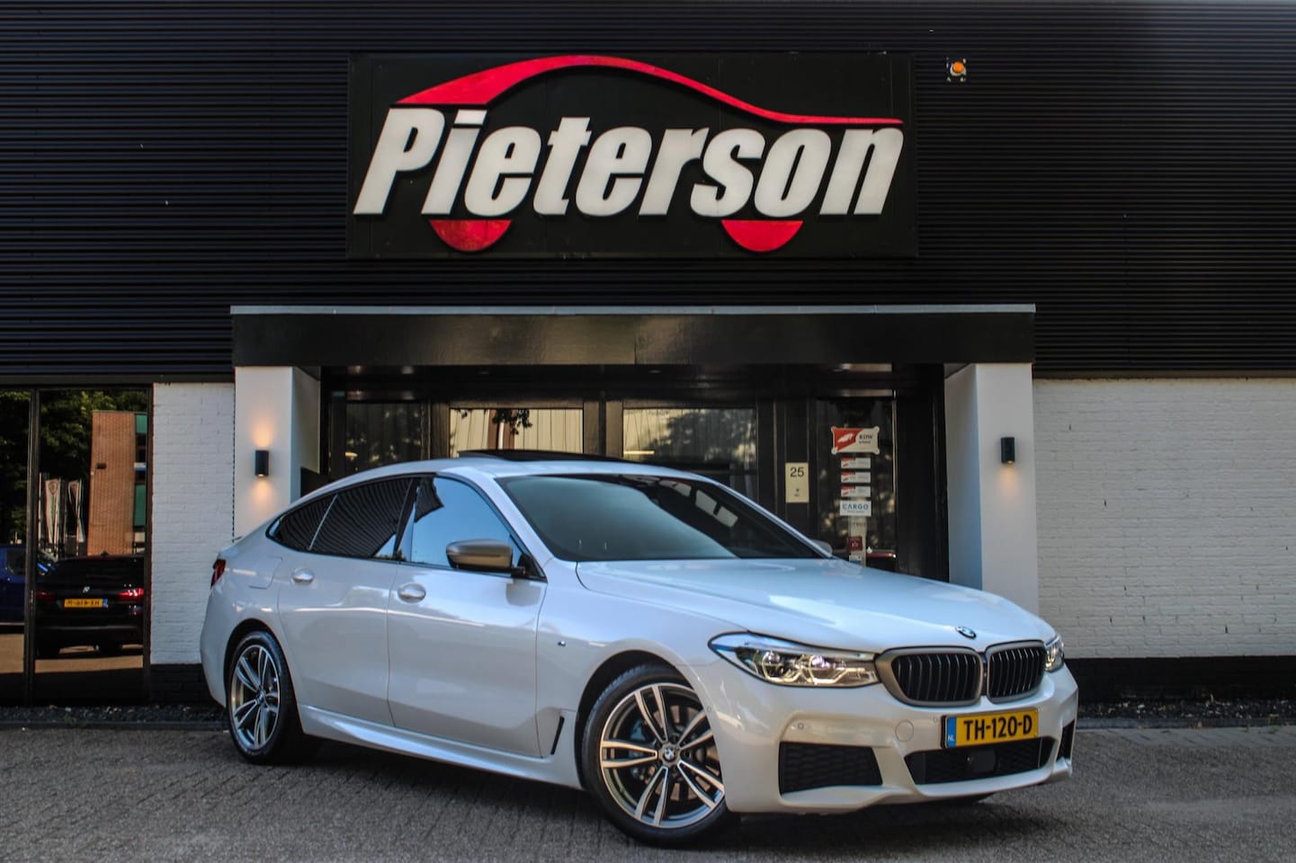 BMW 6-serie Gran Turismo - 620d M-Pakket NAP PANO ALLE OPTIES - AutoWereld.nl