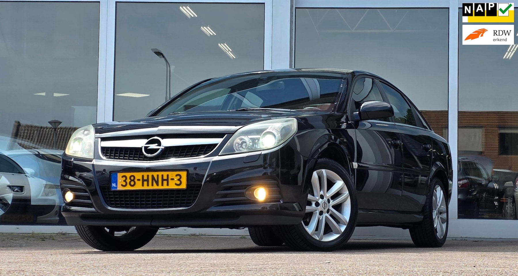 Opel Vectra GTS - 2.2-16V Executive Volledig Onderhouden Zeer Netjes Nieuwe APK! - AutoWereld.nl