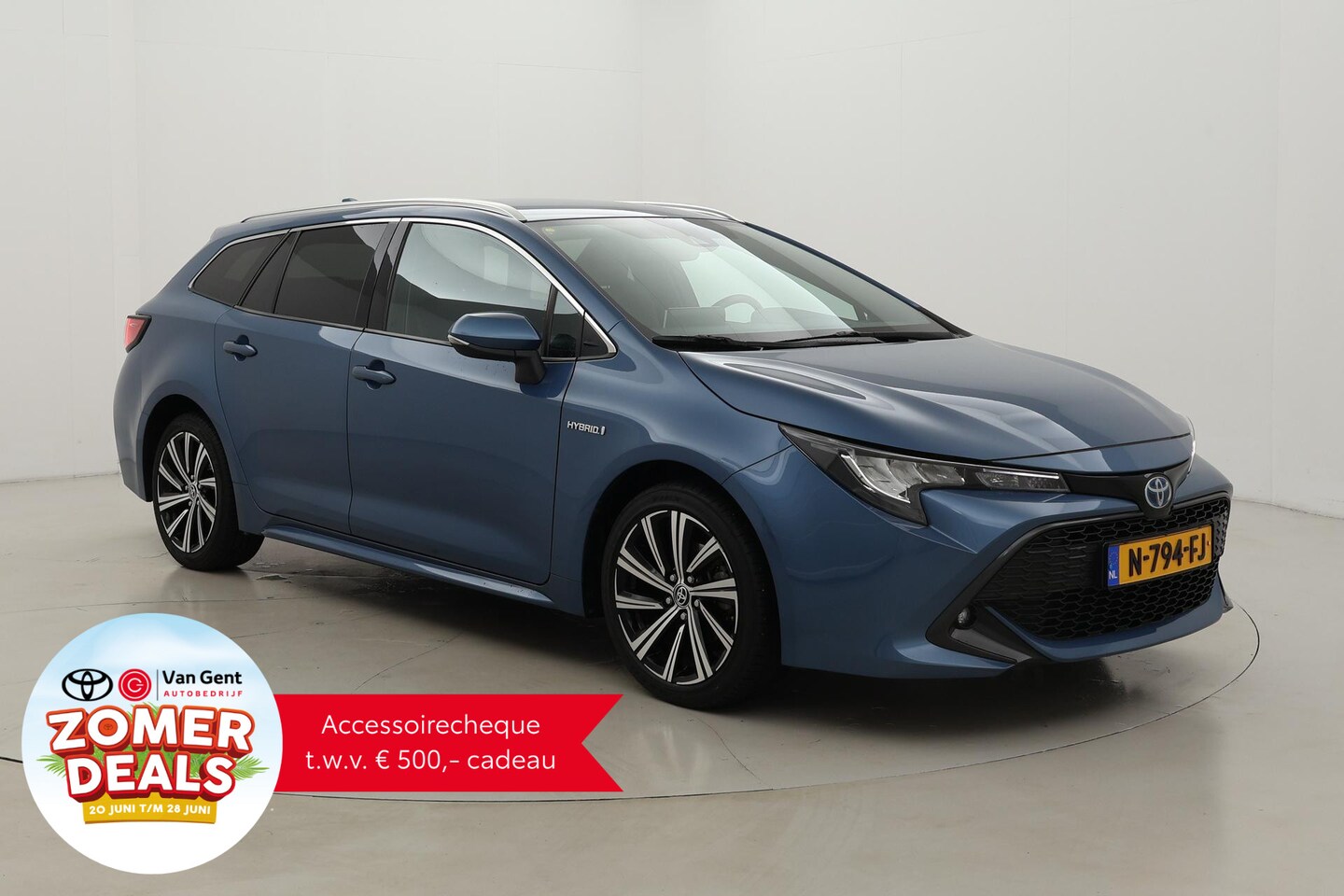 Toyota Corolla Touring Sports - 1.8 Hybrid Dynamic | Apple Carplay / Android Auto | Stoelverwarming | Keyless | Adaptive C - AutoWereld.nl