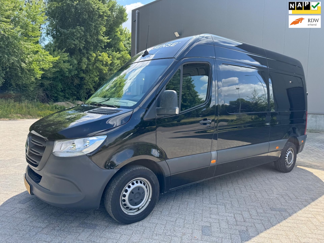 Mercedes-Benz Sprinter - 211 2.2 CDI L2H2 Navi Camera AutoM - AutoWereld.nl