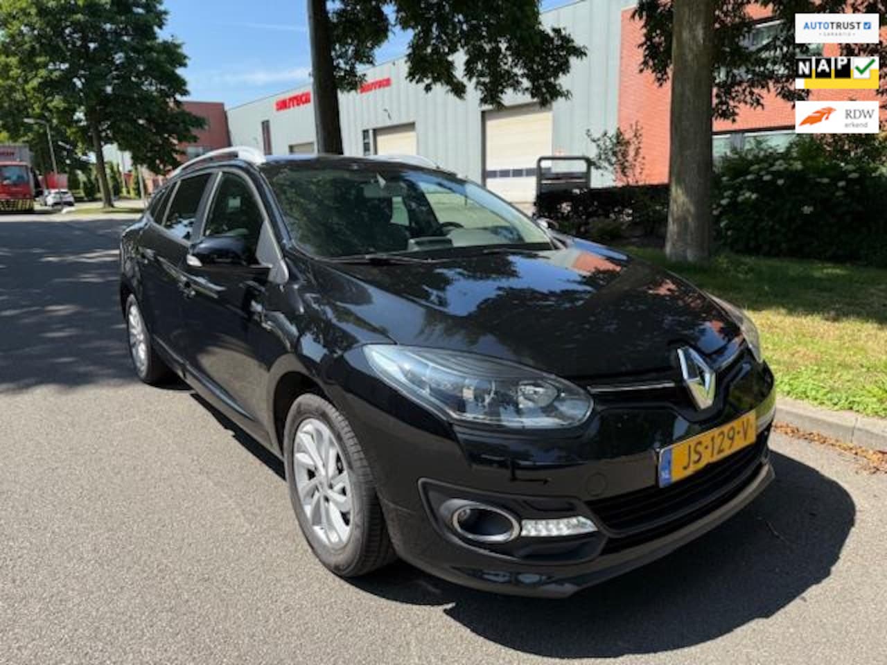 Renault Mégane Estate - 1.2 TCe Limited panorama apk nap - AutoWereld.nl