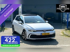 Volkswagen Golf - 1.5 eTSI R-Line Sfeerlicht Head-up Pano Navi