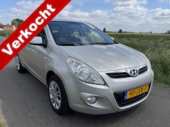 Hyundai i20 - 1.2i DynamicVersion Airco/5-Drs