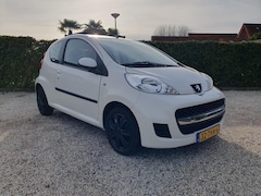 Peugeot 107 - 1.0-12V XS Automaat/Airco 80000KM