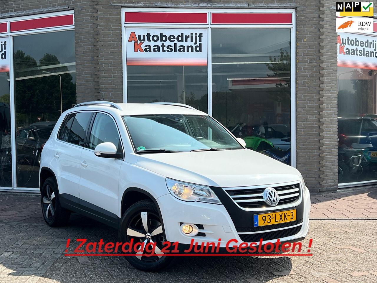 Volkswagen Tiguan - 1.4 TSI Easyline - Clima - Cruise - Trekhaak - Carplay - AutoWereld.nl