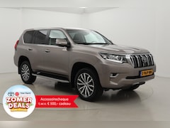 Toyota Land Cruiser - 5 pers. 2.8 D-4D Executive | Panoramadak | Trekhaak | Treeplanken | Stoel-/achterbankverwa