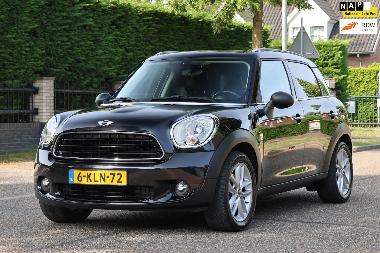 MINI Countryman - Mini 1.6 One Holland Street | AUTOMAAT | NAVI | AIRCO | CRUISE | LEDER | TREKHAAK | MOOIE - AutoWereld.nl