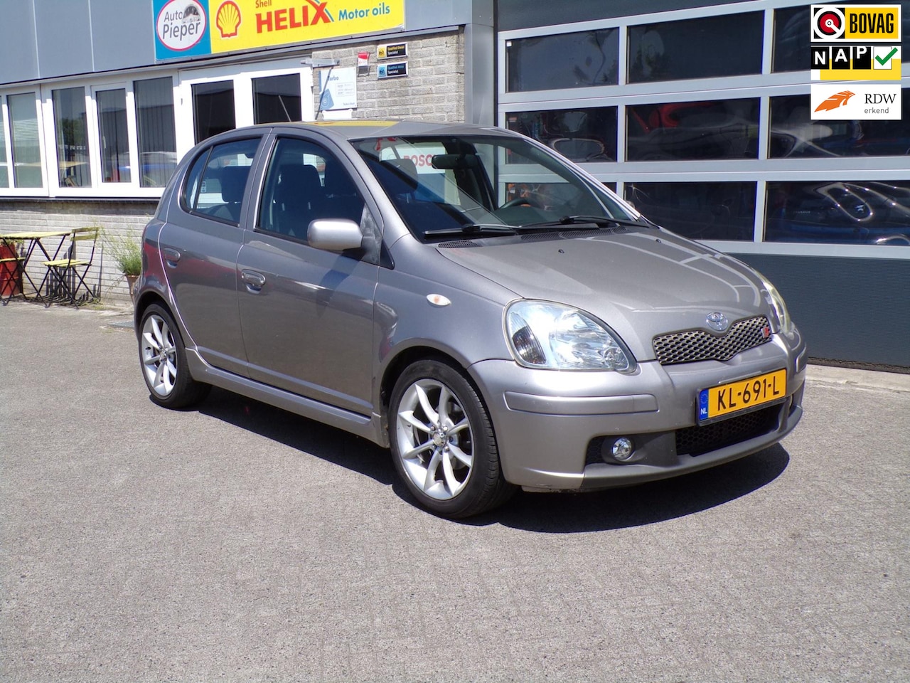 Toyota Yaris - 1.5 VVT-i T-Sport 1.5 VVT-i T-Sport - AutoWereld.nl