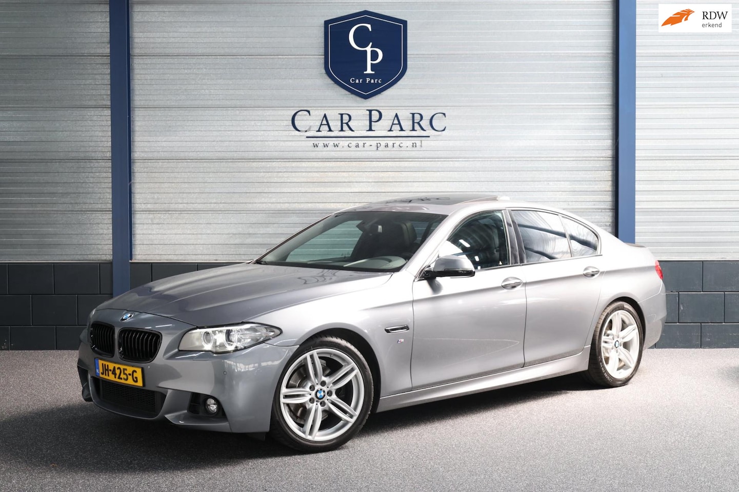 BMW 5-serie - 520i M Sport M-PAKKET/FACELIFT/LCI/SCHUIFDAK/LEER+SVERWARMING+MEMORY/LMV/PDC/CRUISE/ECC/12 - AutoWereld.nl