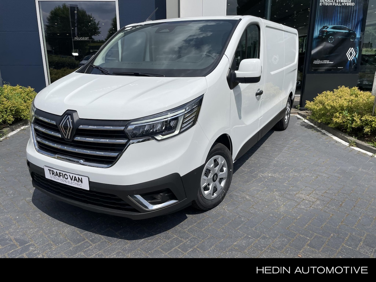 Renault Trafic E-Tech - T29 L2H1 Advance 52 kWh | LAADRUIMTE PAKKET | TREKHAAK | PASSAGIERSSTOEL | KEY LESS ENTRY - AutoWereld.nl