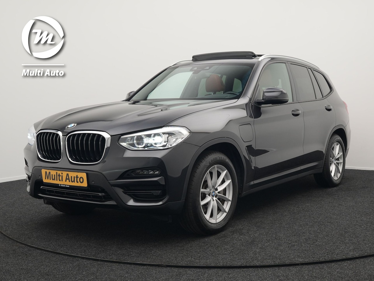 BMW X3 - xDrive30e Executive Plug In Hybrid 293pk Dealer O.H PHEV | Panodak | Head Up | Luxe Ledere - AutoWereld.nl