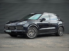 Porsche Cayenne - 3.0 E-Hybrid / Pano / 4Wielsturing / InnoDrive / Clanck / Trekhaak / Luchtvering / NL Auto
