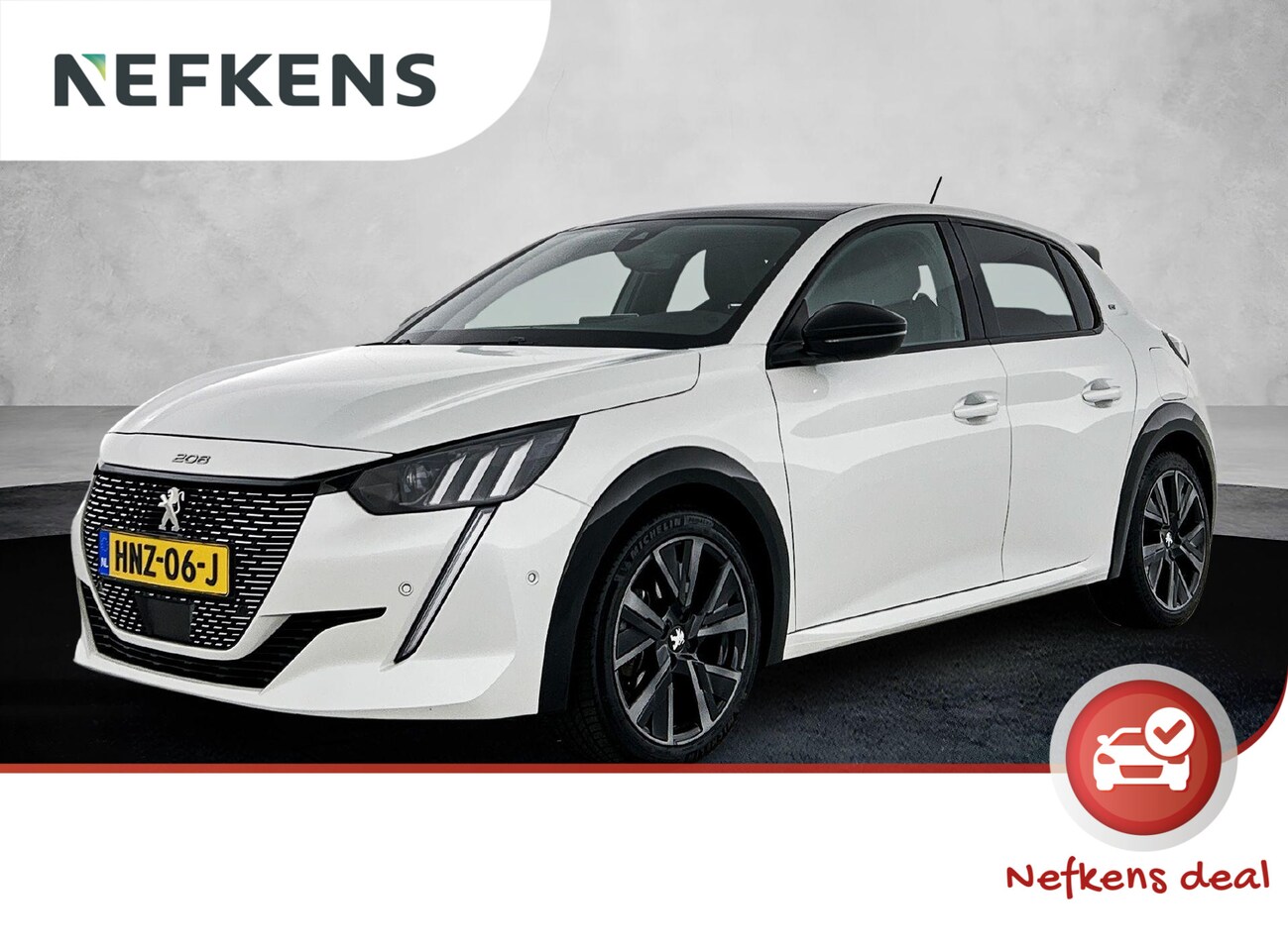 Peugeot 208 - GT Pack 100 pk Automaat | Navigatie | Glazen Panoramadak | Achteruitrijcamera | Verwarmde - AutoWereld.nl