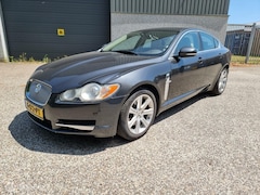 Jaguar XF - 3.0D V6 Premium Luxury. Lichte schade