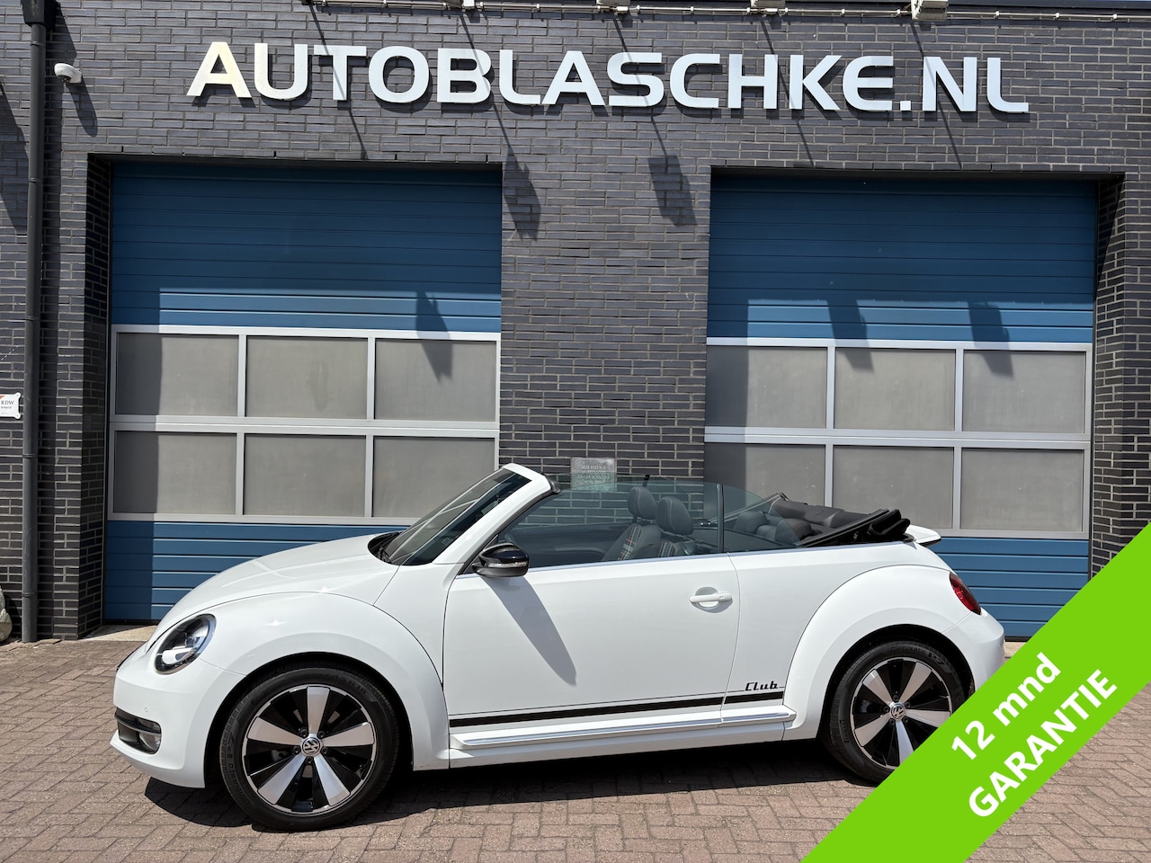 Volkswagen Beetle Cabriolet - 1.4 TSI Sport BlueMotion 1.4 TSI Sport BlueMotion, climate/cruise/navi/elek.kap/18 inch - AutoWereld.nl