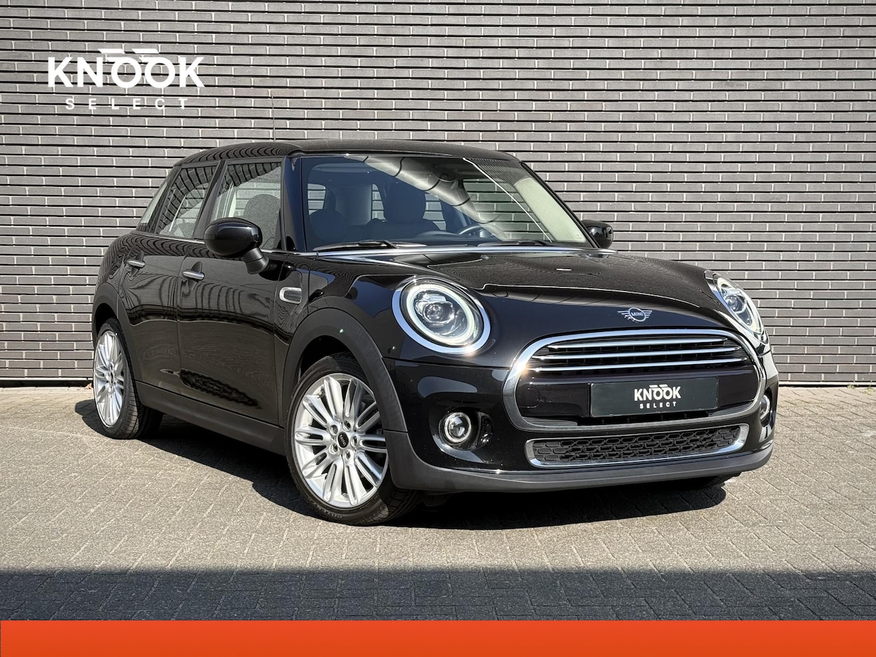 MINI Cooper - 1.5 Chili | Sportstoel | LED| Comfort Access | Apple CarPlay | MINI Visual Boost - AutoWereld.nl