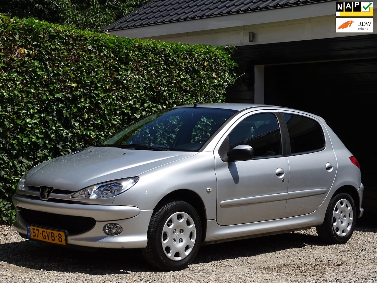 Peugeot 206 - 1.4 Génération | NIEUWE APK | Airco | Cruise control - AutoWereld.nl
